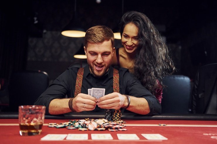 Tampilan layar Lightning Dice slot akurat menunjukkan hasil dadu, pengganda yang diaktifkan, dan ringkasan pembayaran